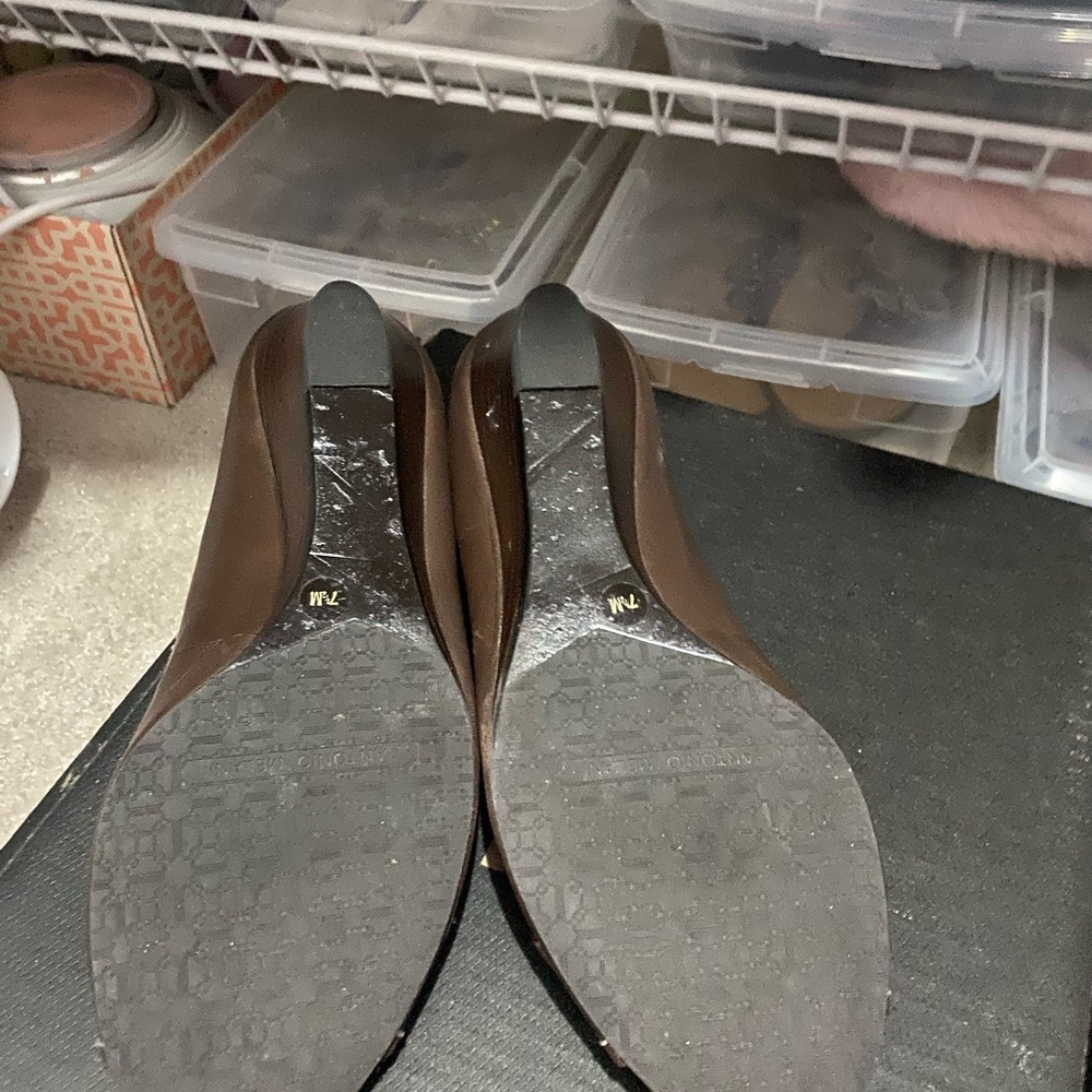 Shoes - Picture 2 of 2